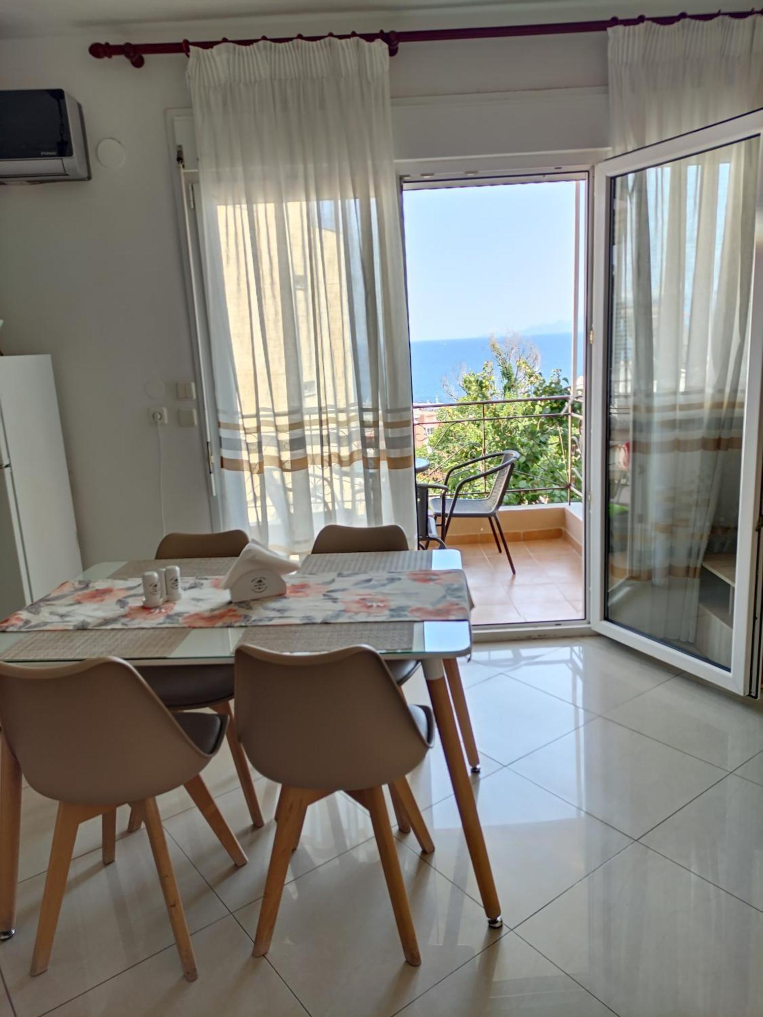 Evris House Color Suite Kavala Quarto foto