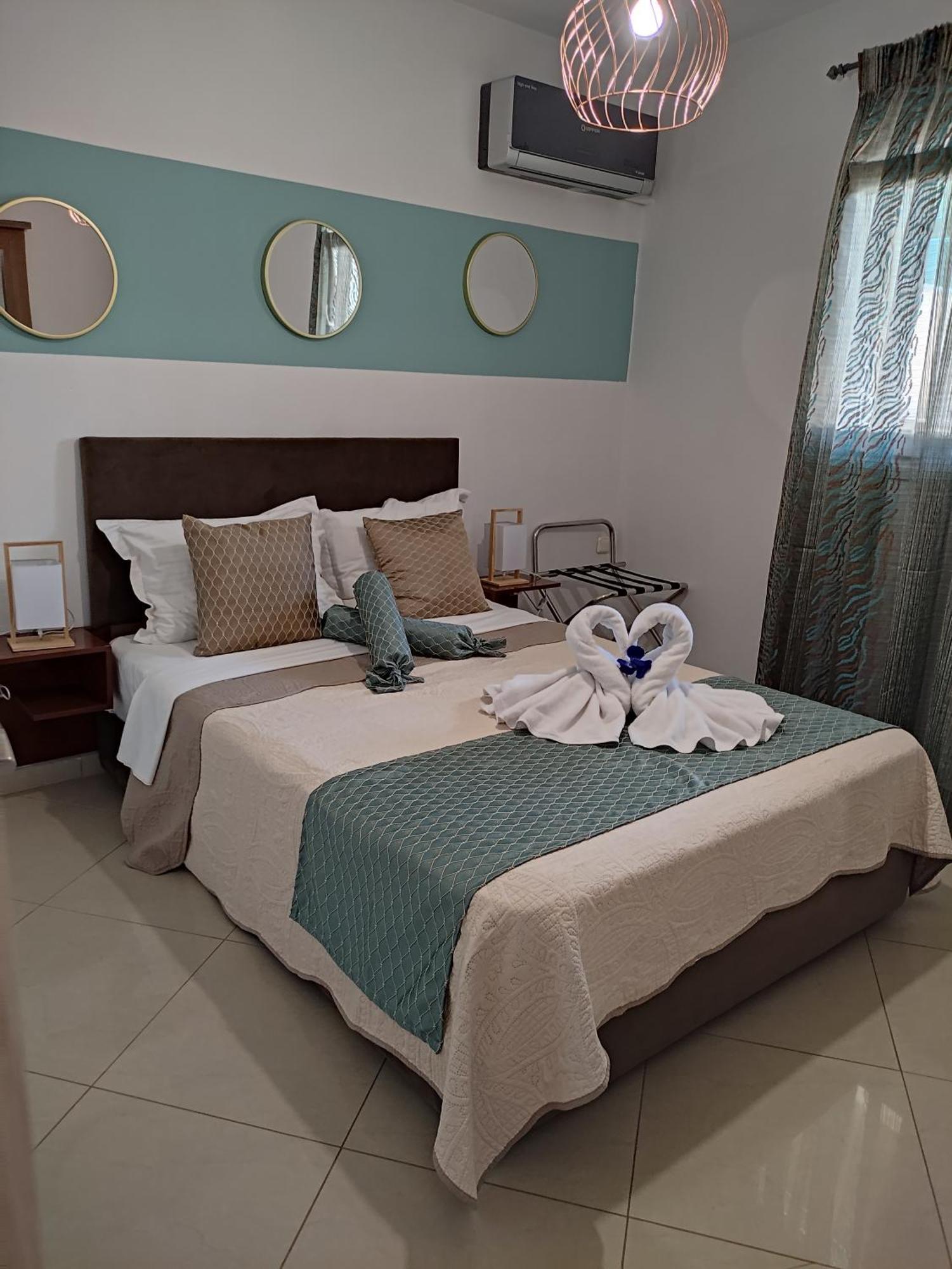 Evris House Color Suite Kavala Quarto foto